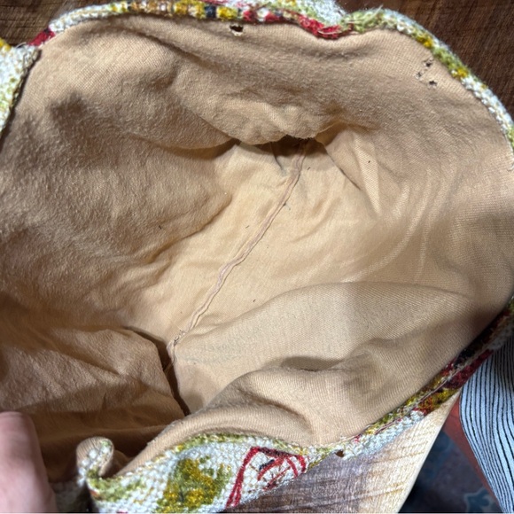 Vintage Print Women Bag with Wooden Handle - Picture 9 of 9